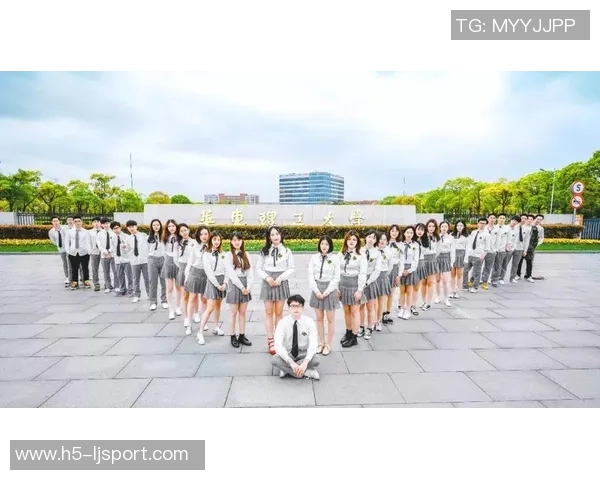 足球大师精英联赛盛大开启球迷齐聚见证巅峰对决与荣耀时刻